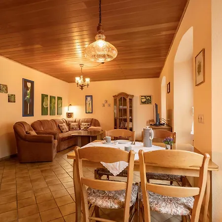 アパート Eulennest 2 Minheim